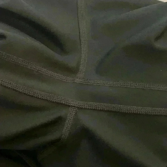 Nike Dri Fit Leggings Size Medium - Picture 9 of 9